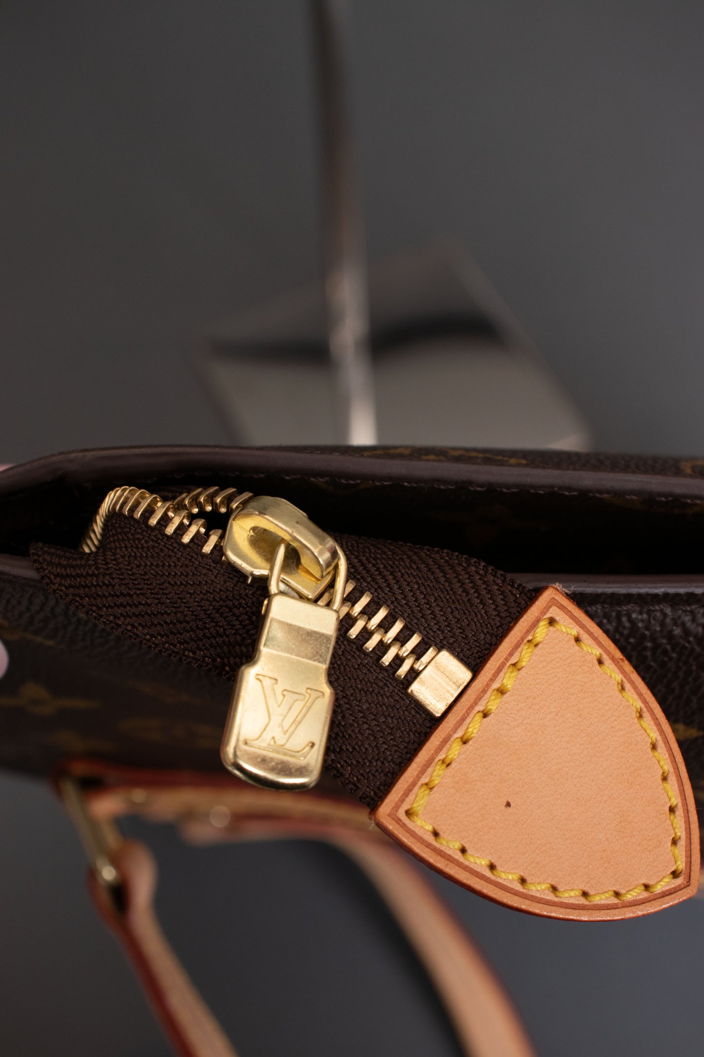 Louis Vuitton Babylone Tote