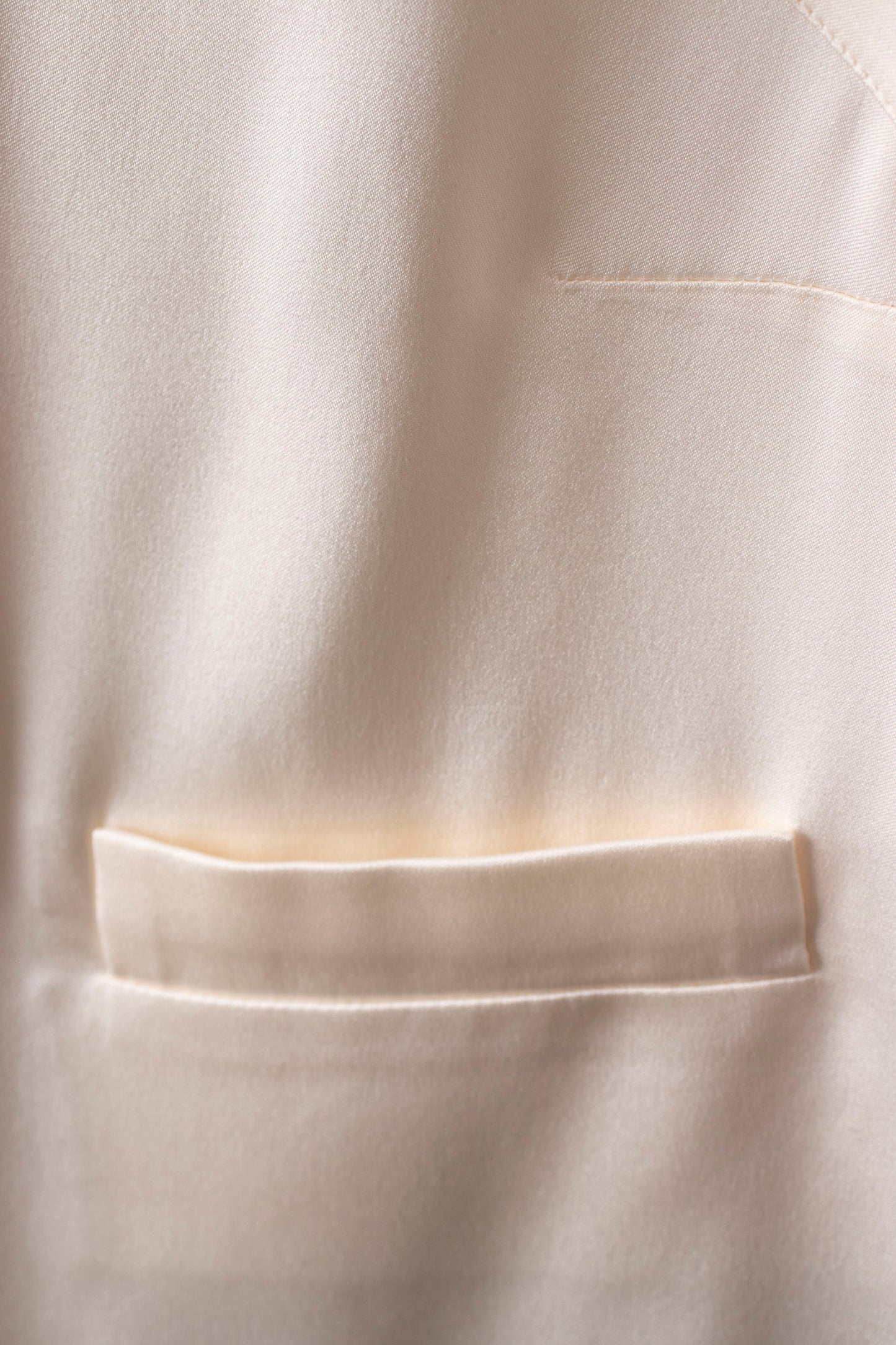 00s Chanel Sleeveless Silk Top L