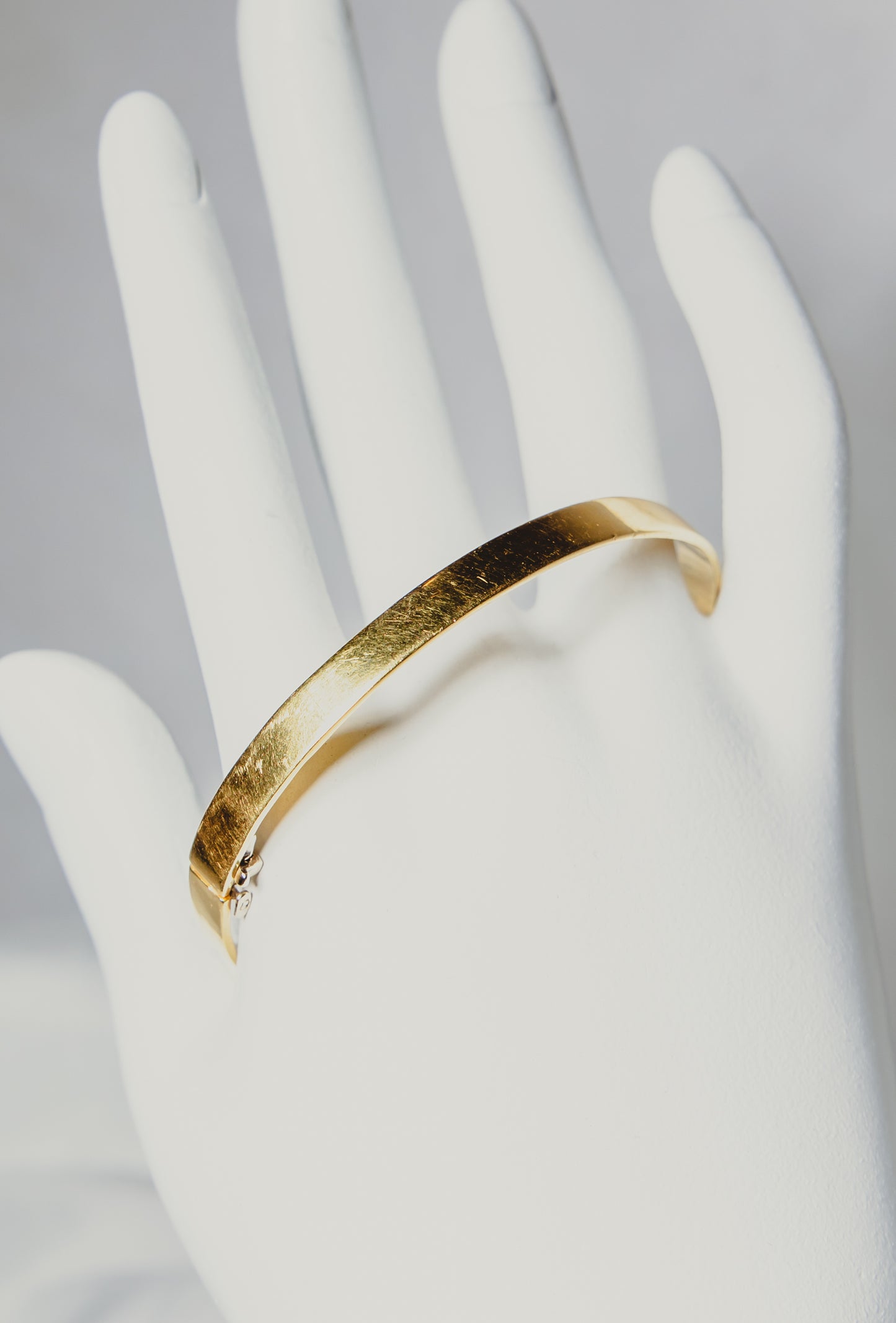 Gold Thin Bangle Bracelet