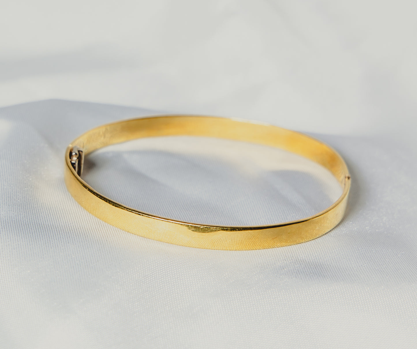 Gold Thin Bangle Bracelet