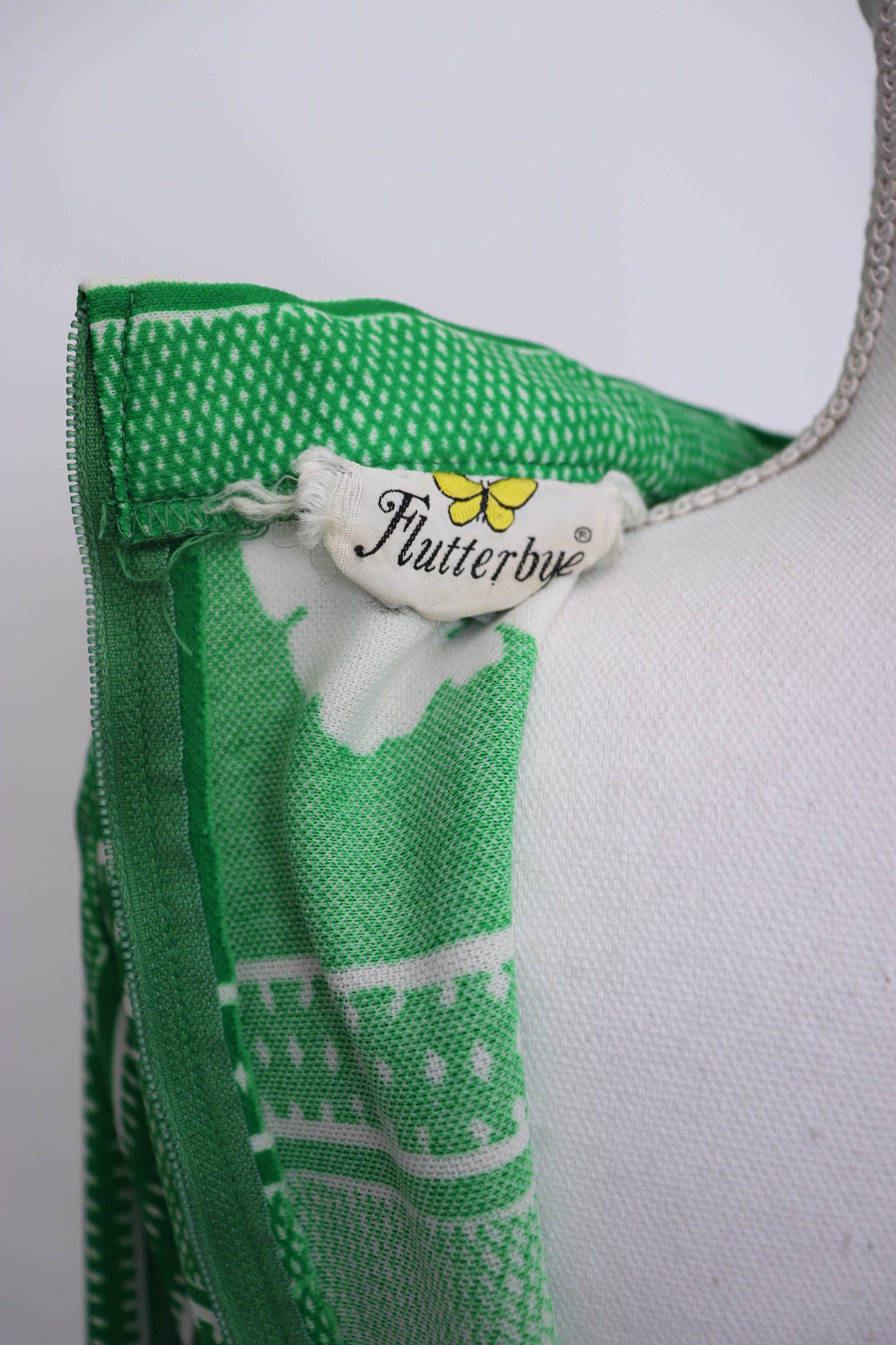 60's Green and White Long Sleeve Shift Dress M