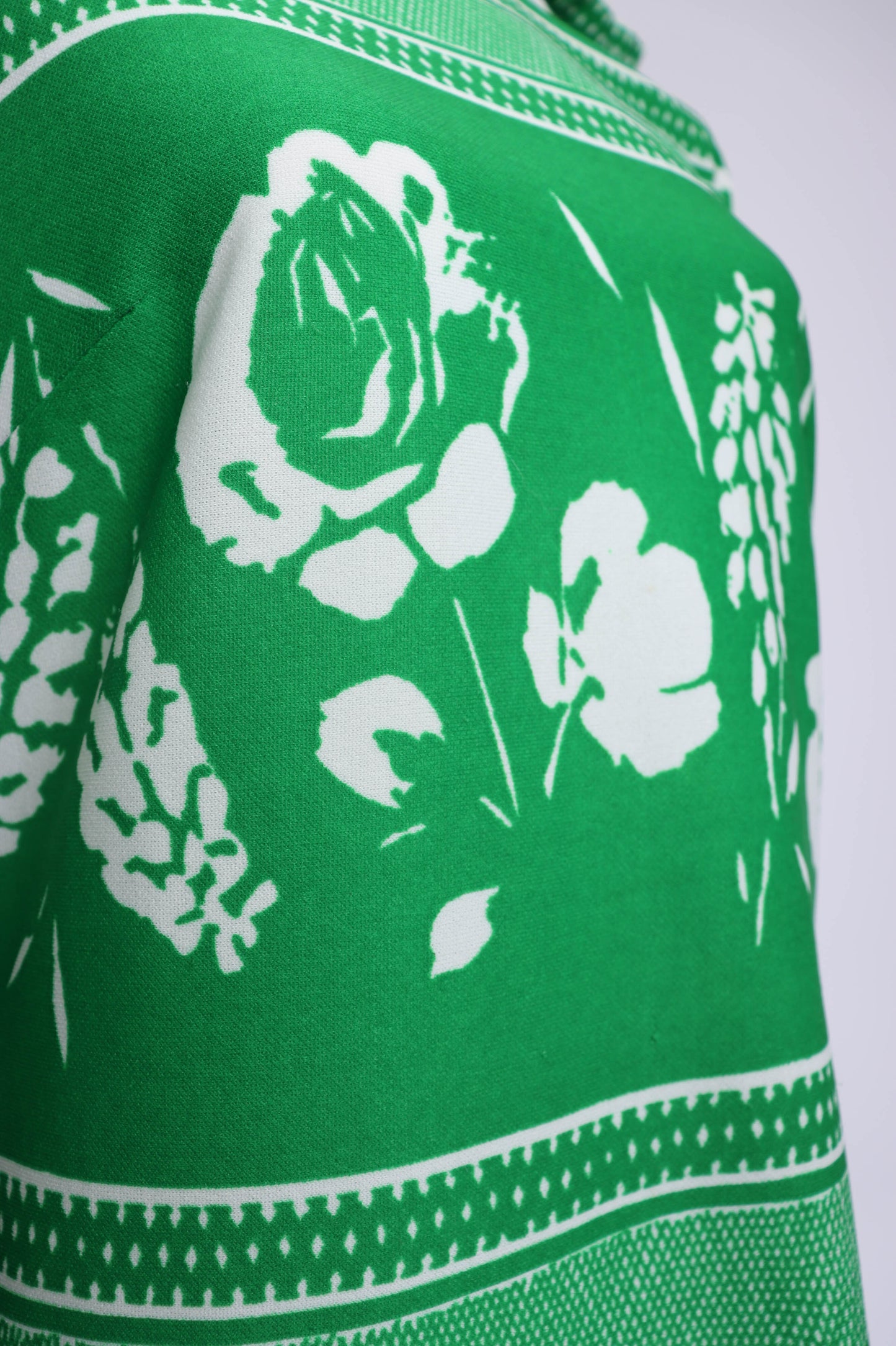 60's Green and White Long Sleeve Shift Dress M