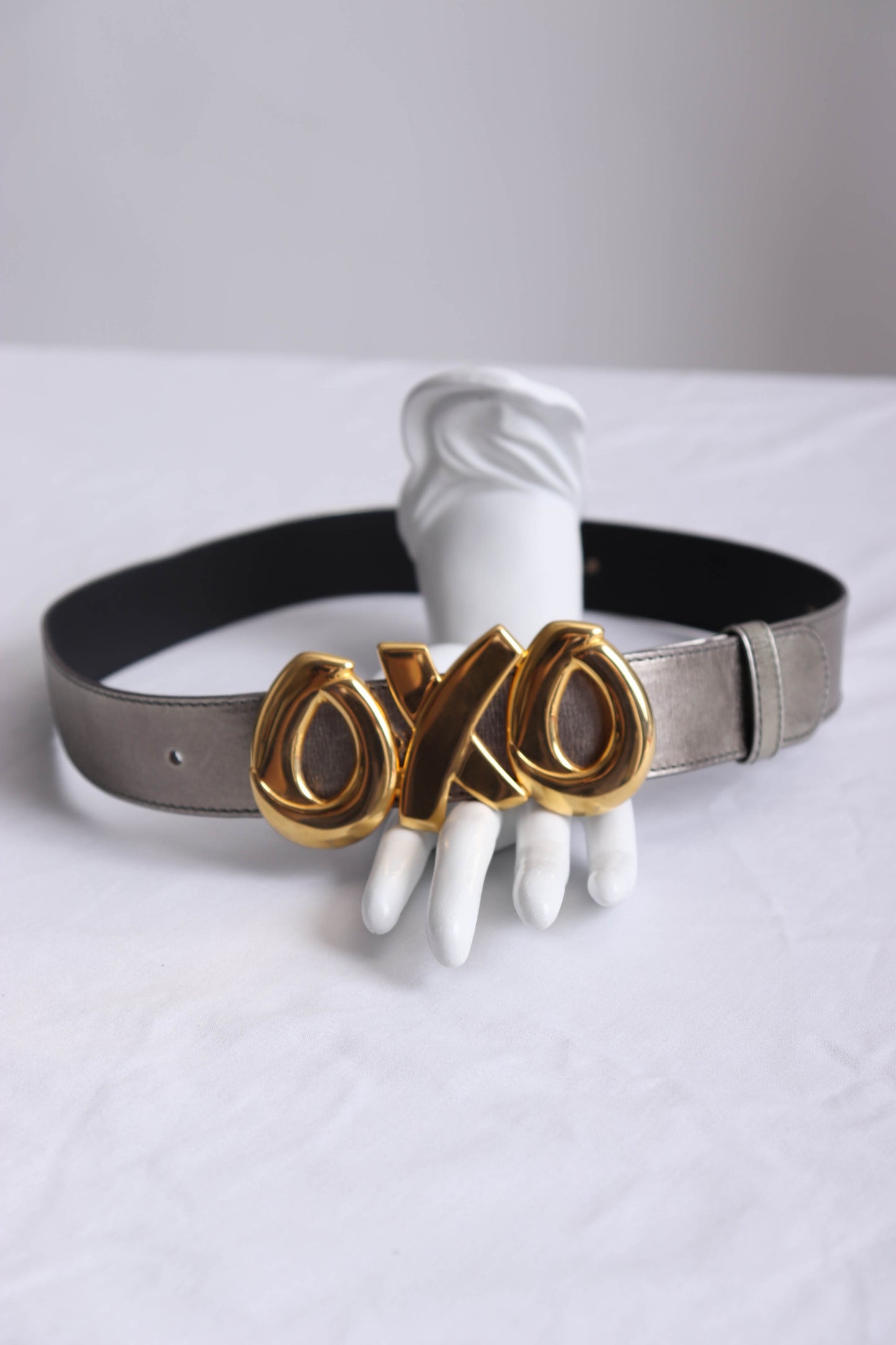 80's Paloma Picasso Gold OXO Belt M