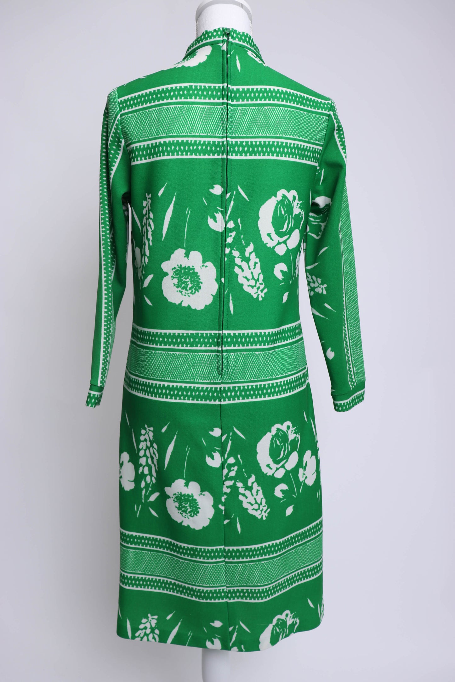 60's Green and White Long Sleeve Shift Dress M
